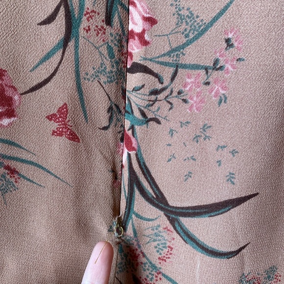 Reformation Butterfly Dress size 2 SOLD OUT floral pattern - Picture 4 of 6